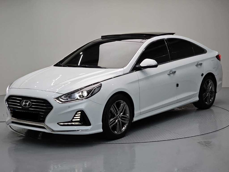 Hyundai Sonata — photo 01