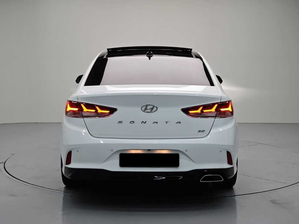 Hyundai Sonata — photo 03