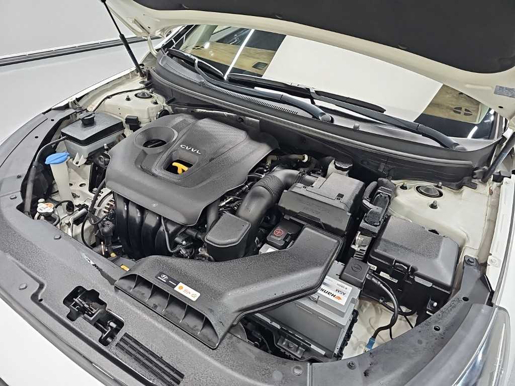 Hyundai Sonata — photo 05