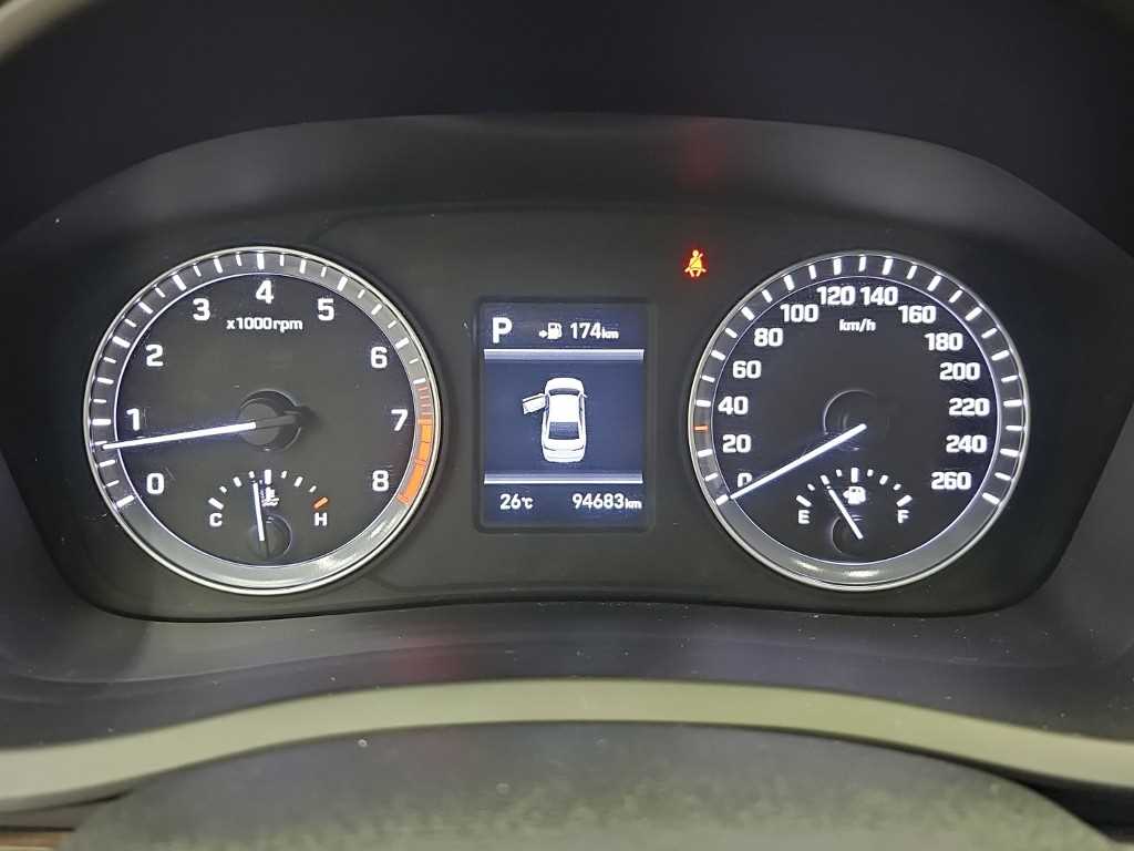Hyundai Sonata — photo 06