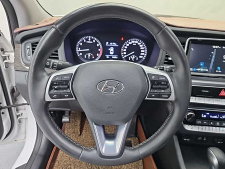 Hyundai Sonata — photo 09