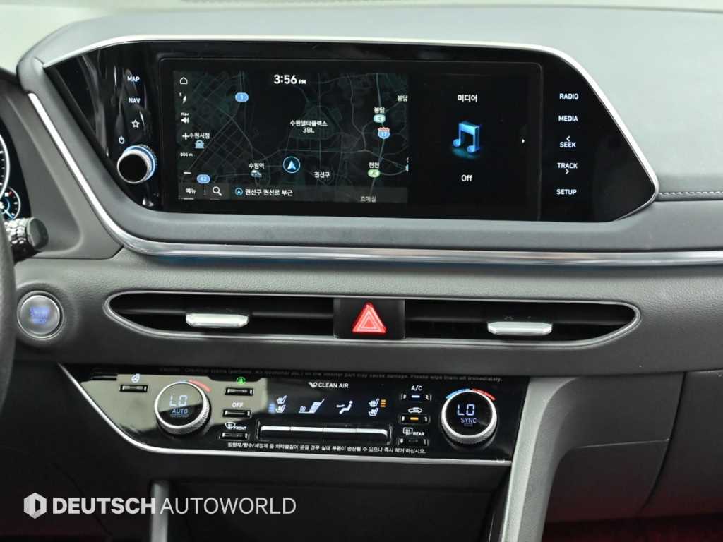 Hyundai Sonata — photo 14