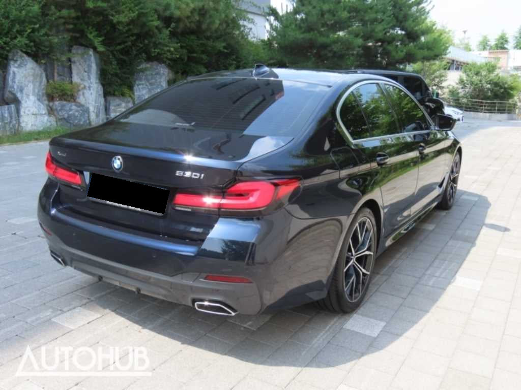 BMW 5-Series — photo 03