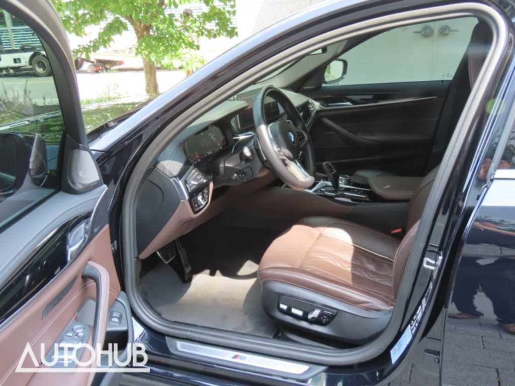 BMW 5-Series — photo 13