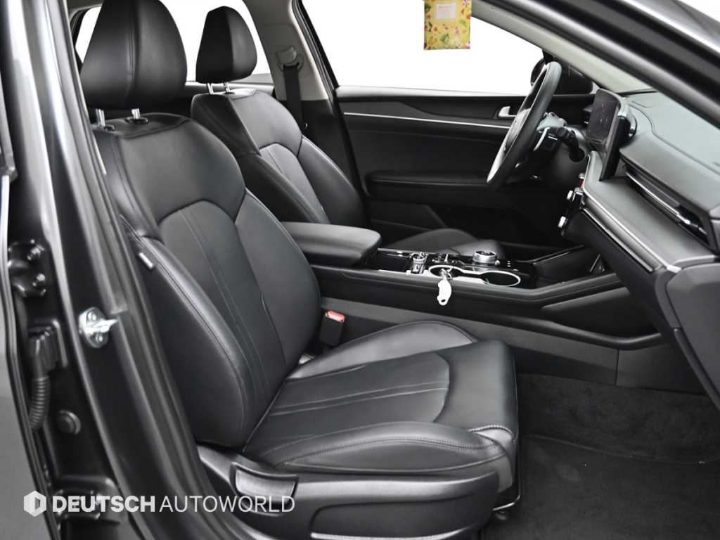 Kia K5 — photo 10