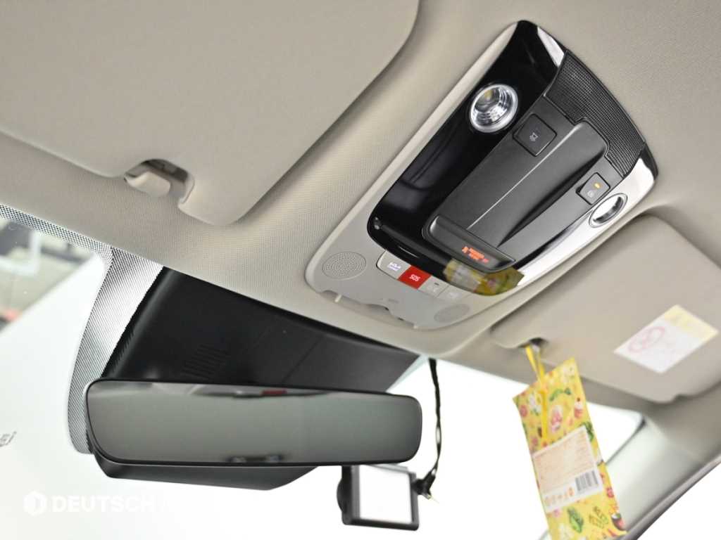 Kia K5 — photo 18