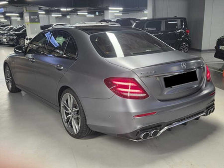 Mercedes-Benz E-Class — photo 07
