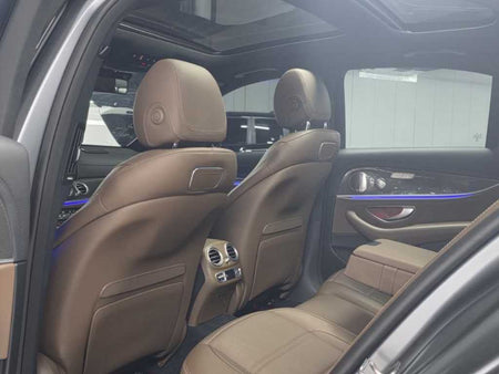 Mercedes-Benz E-Class — photo 12