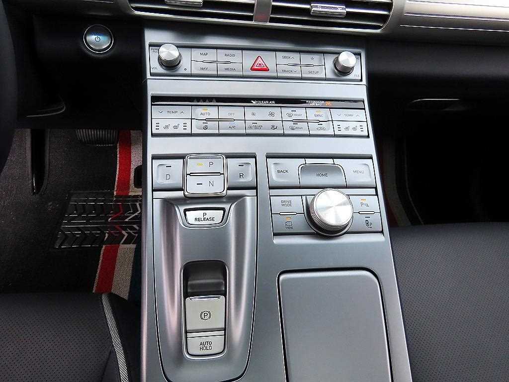 Hyundai Nexo — photo 11