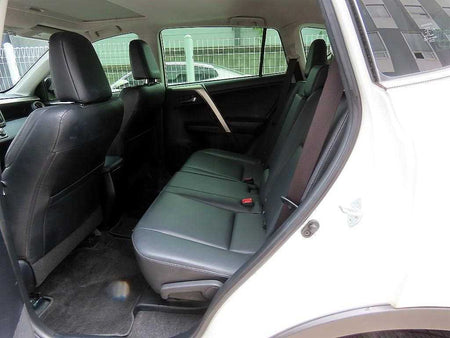 Toyota RAV4 — photo 06