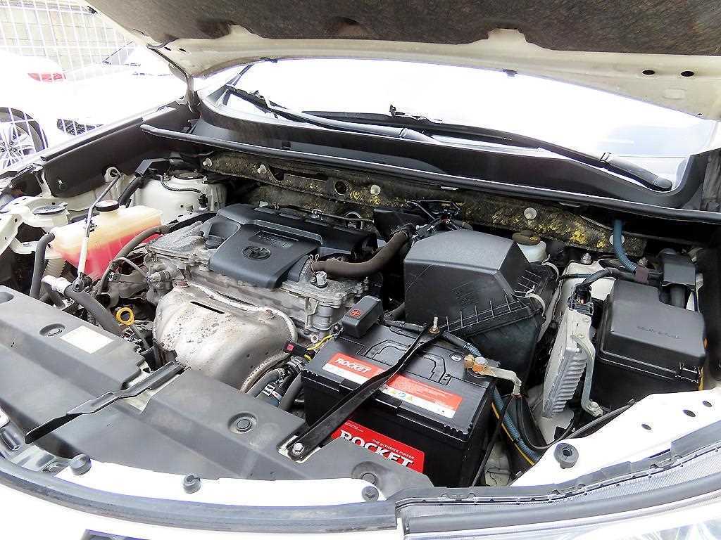Toyota RAV4 — photo 19