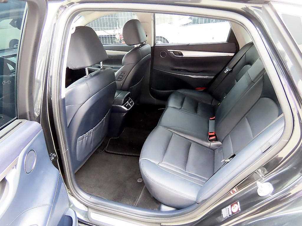 Hyundai Grandeur — photo 06
