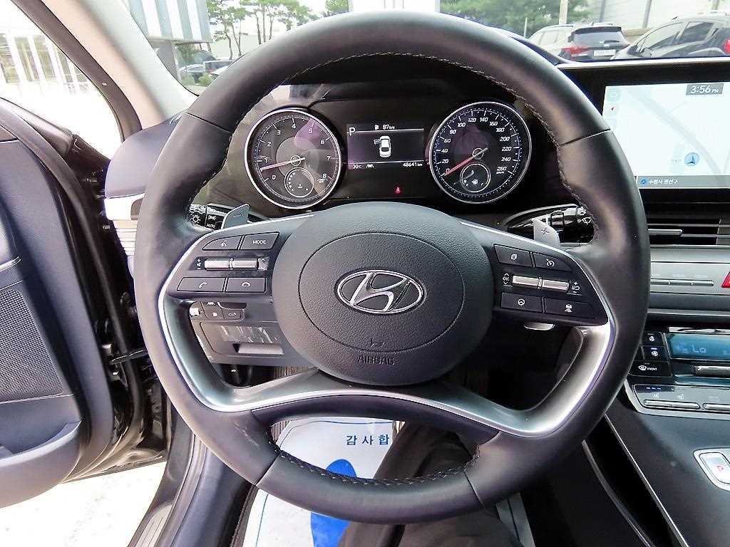 Hyundai Grandeur — photo 08