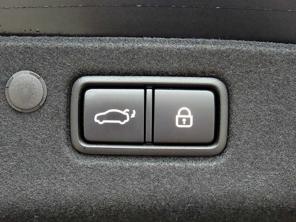 Hyundai Grandeur — photo 17