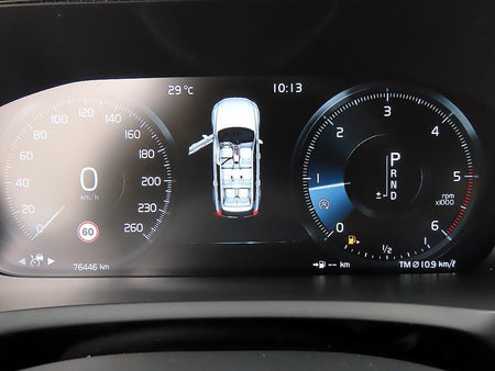 Volvo XC90 — photo 09