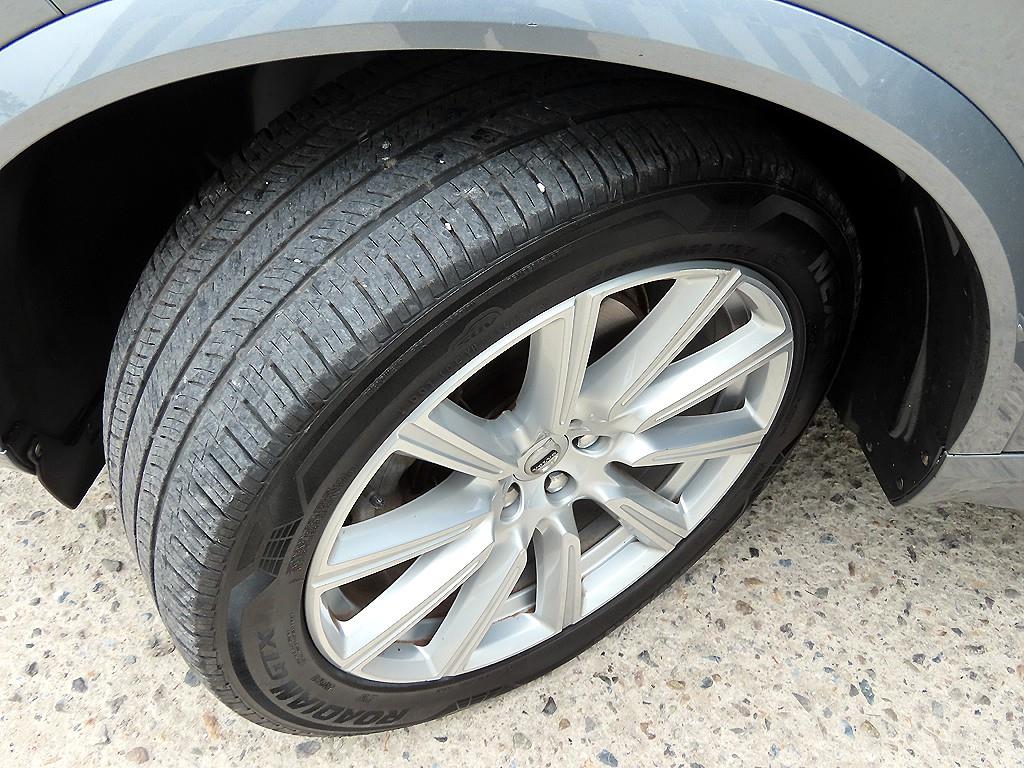 Volvo XC90 — photo 20