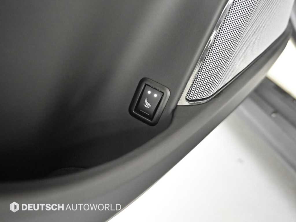 Maserati Levante — photo 16