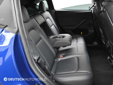 Tesla Model Y — photo 12