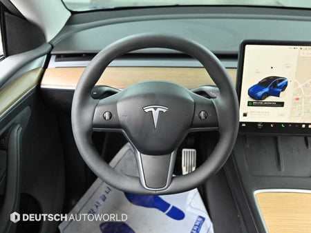 Tesla Model Y — photo 13