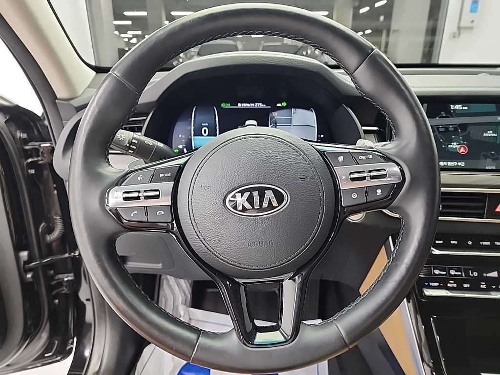 Kia K7 — photo 09