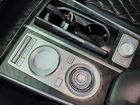Genesis GV80 — photo 08