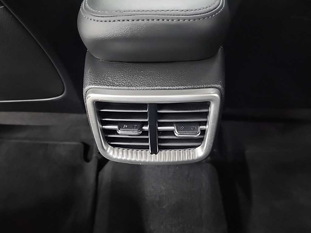 Kia K5 — photo 13