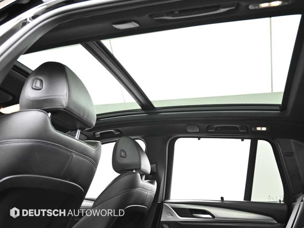 BMW X3 — photo 11