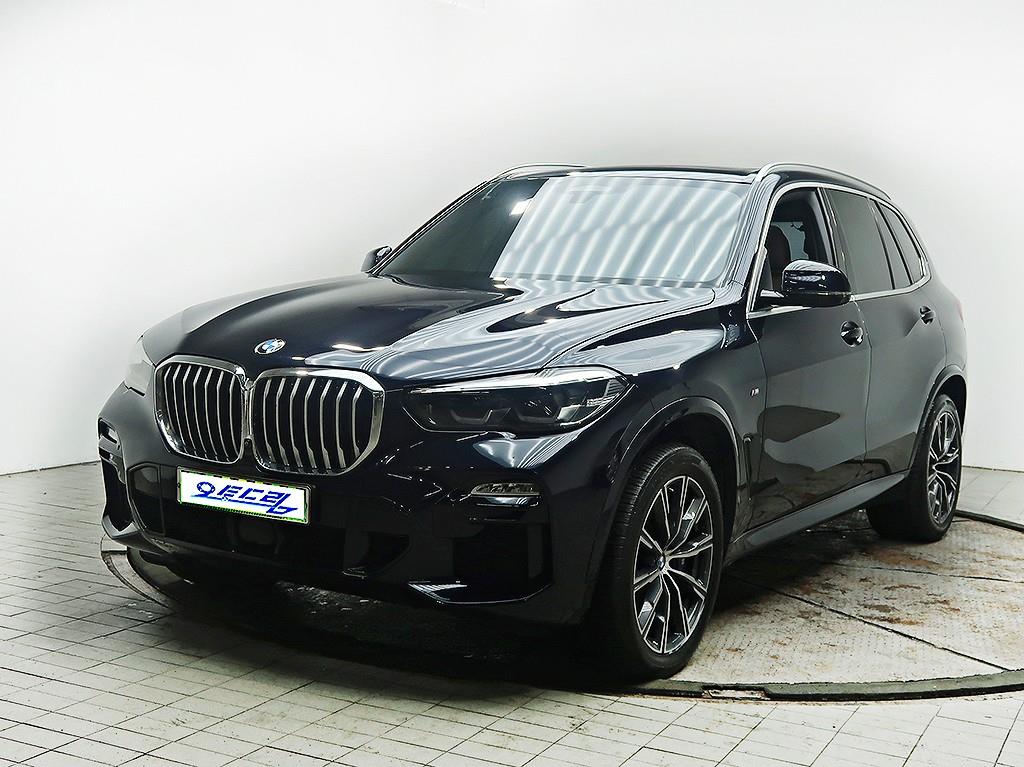 BMW X5 — photo 02