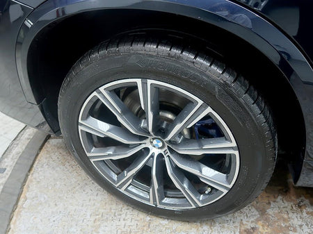 BMW X5 — photo 07