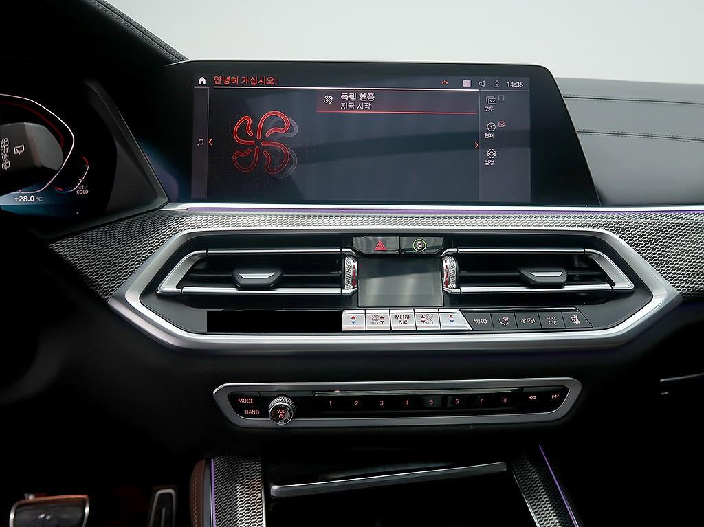 BMW X5 — photo 09