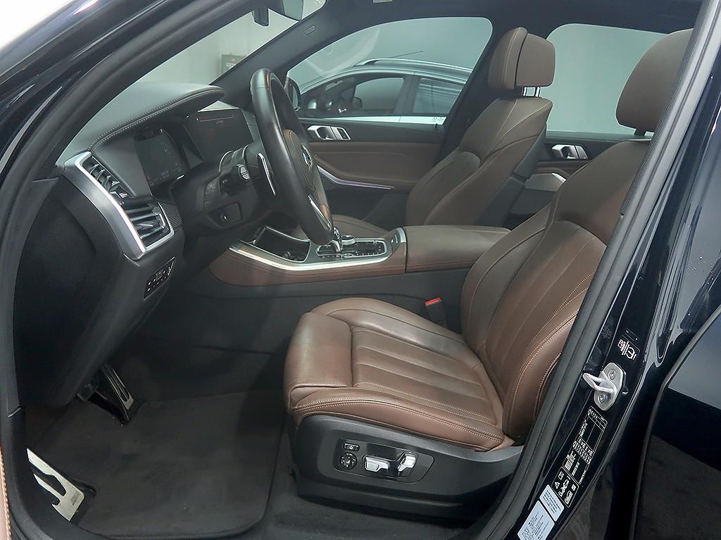 BMW X5 — photo 11