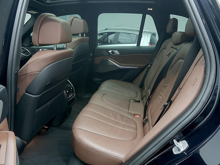 BMW X5 — photo 12
