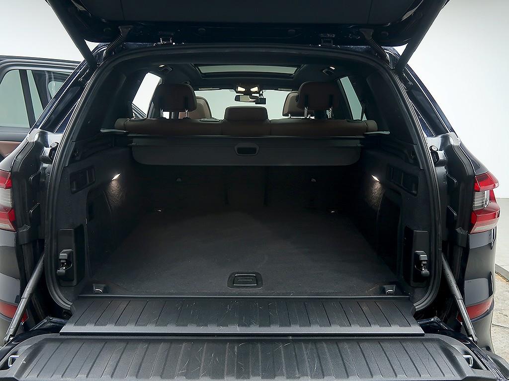 BMW X5 — photo 16