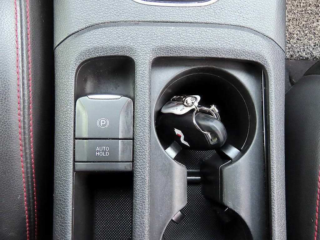 Hyundai i30 — photo 14