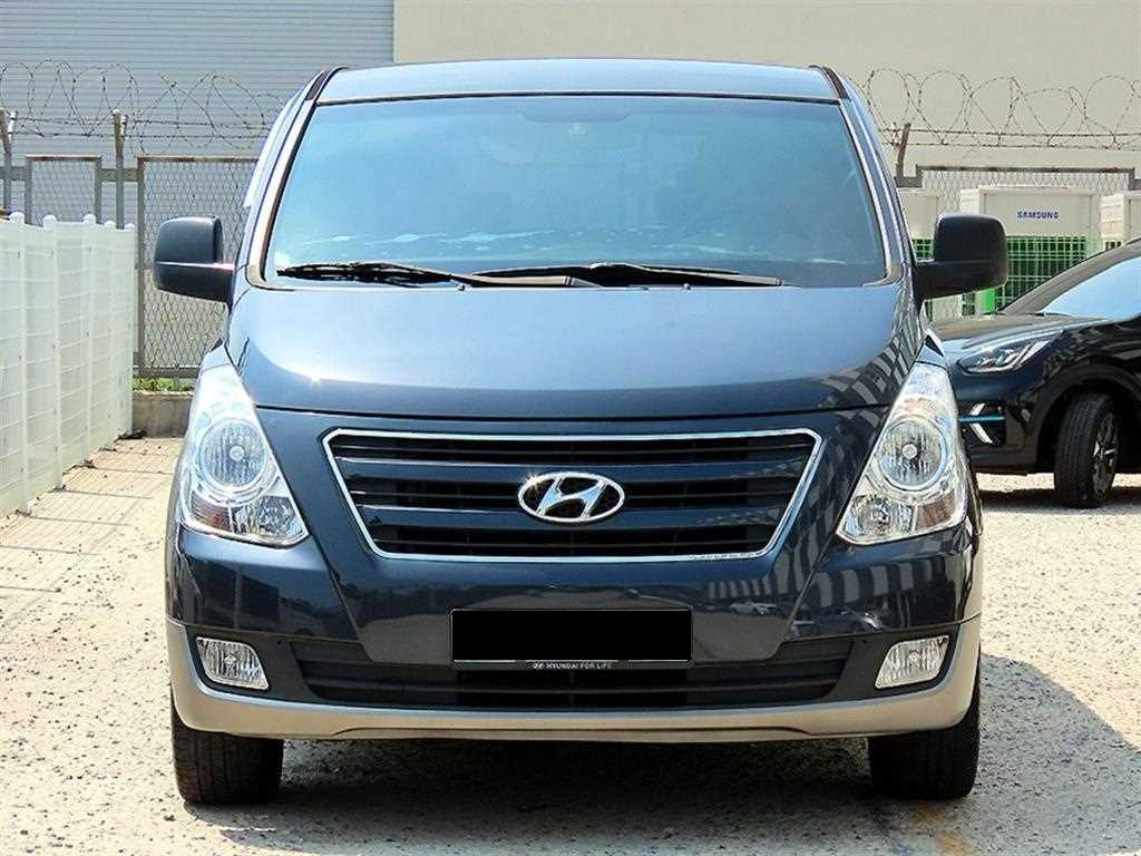Hyundai Starex — photo 01