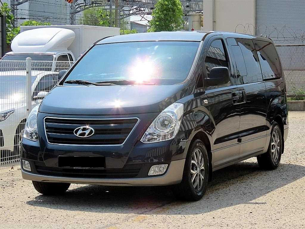 Hyundai Starex — photo 02