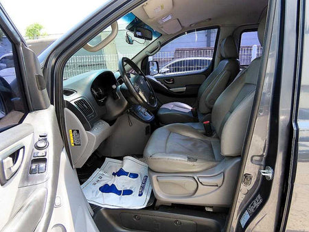 Hyundai Starex — photo 05