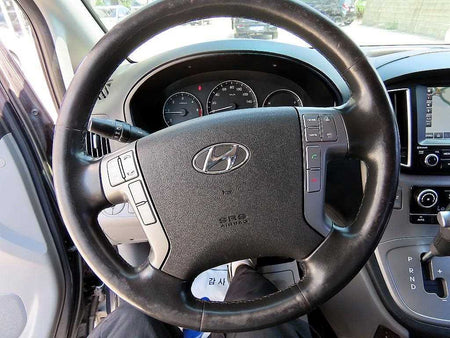 Hyundai Starex — photo 09