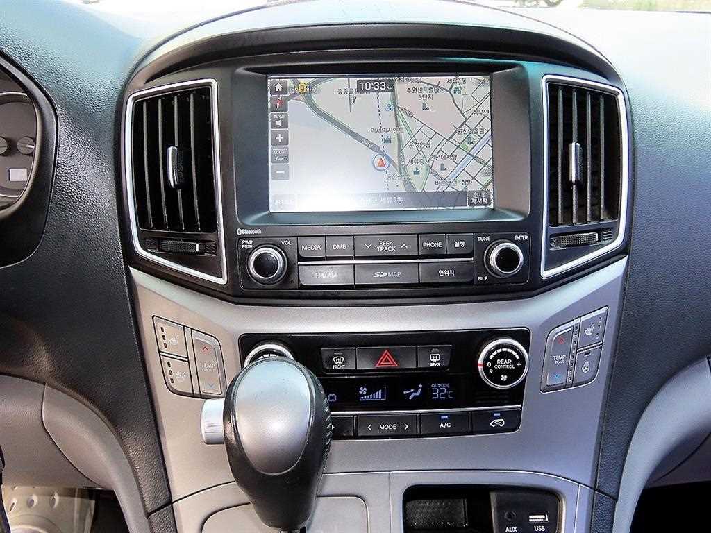 Hyundai Starex — photo 14