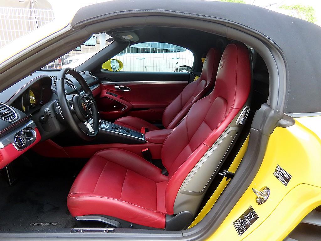 Porsche 718 — photo 09