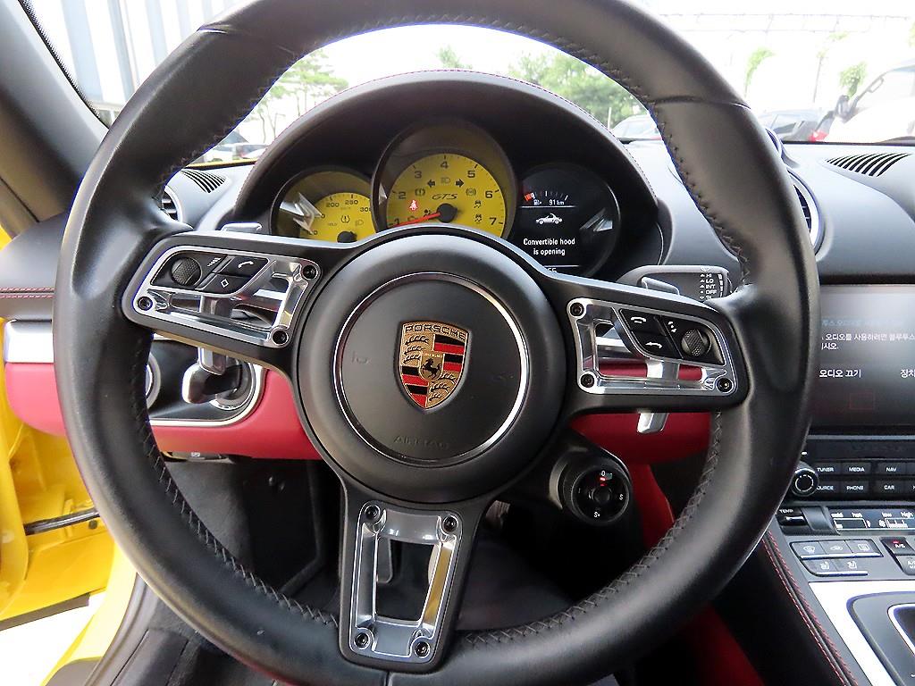 Porsche 718 — photo 11