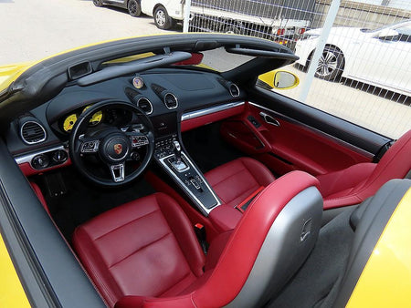 Porsche 718 — photo 17