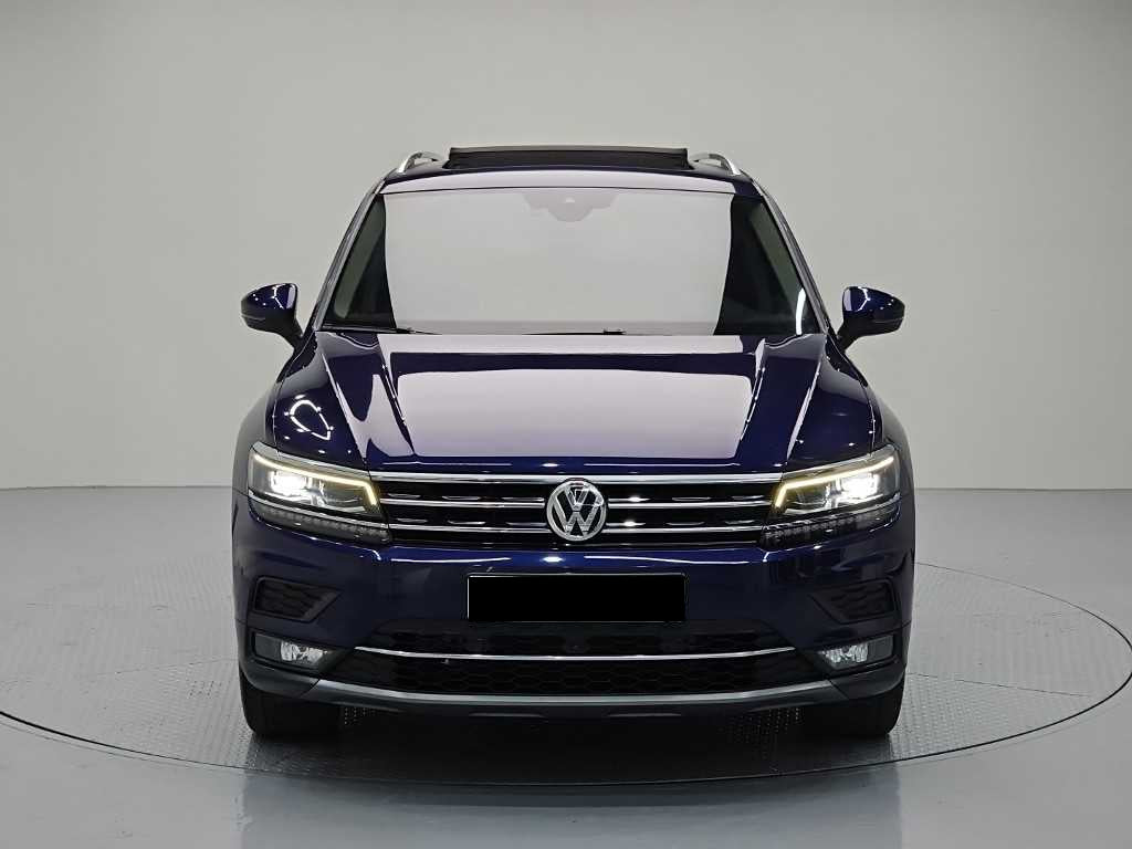 Volkswagen Tiguan — photo 02