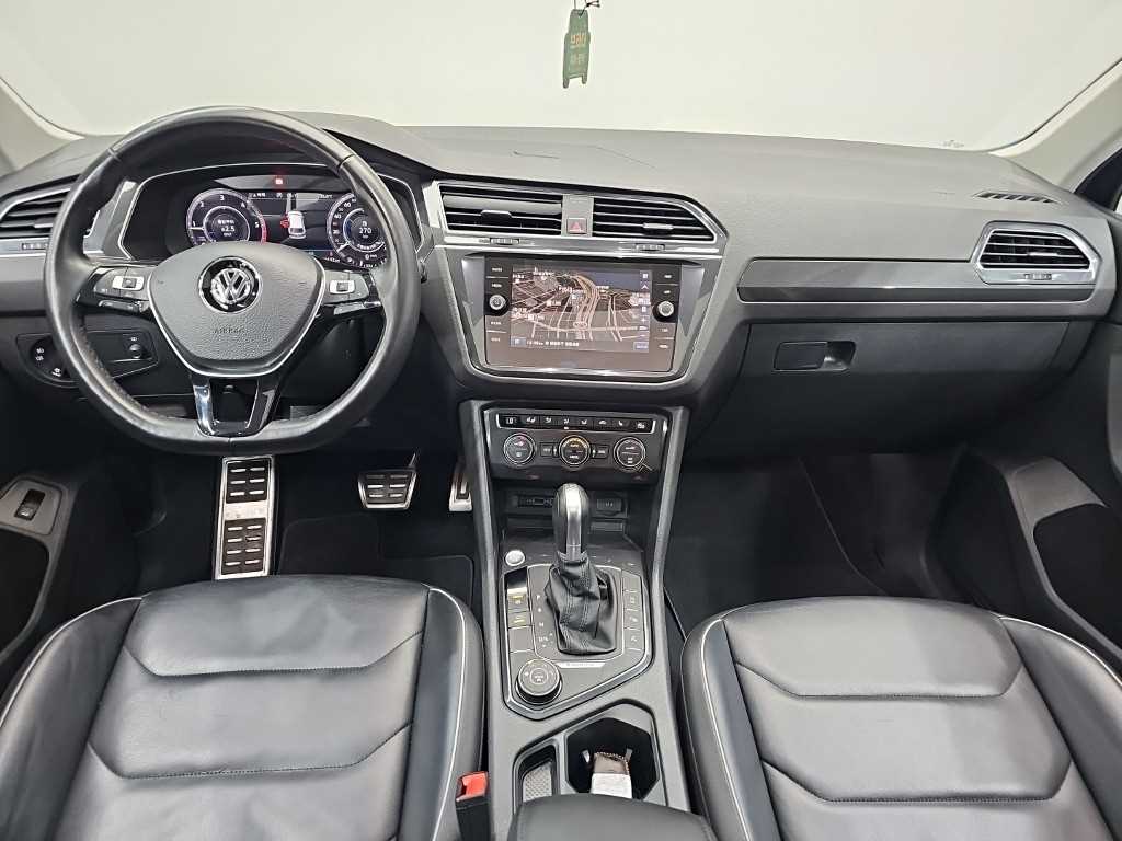 Volkswagen Tiguan — photo 07