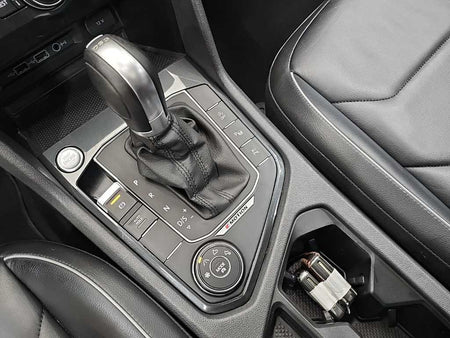 Volkswagen Tiguan — photo 08