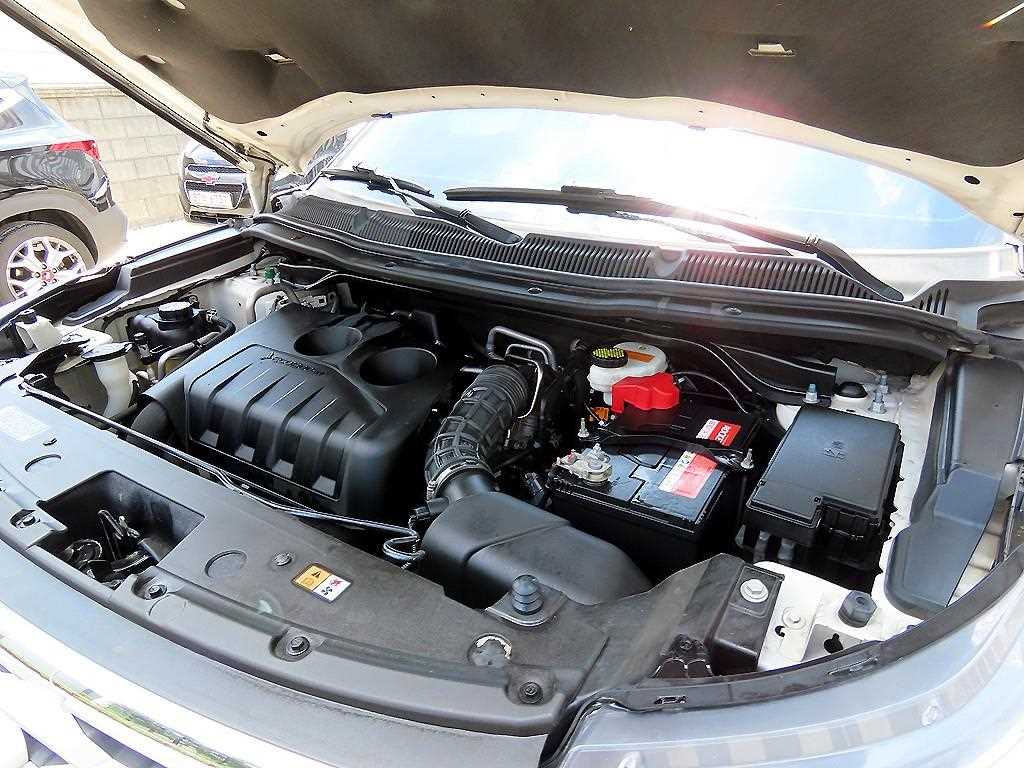 Ford Explorer — photo 19