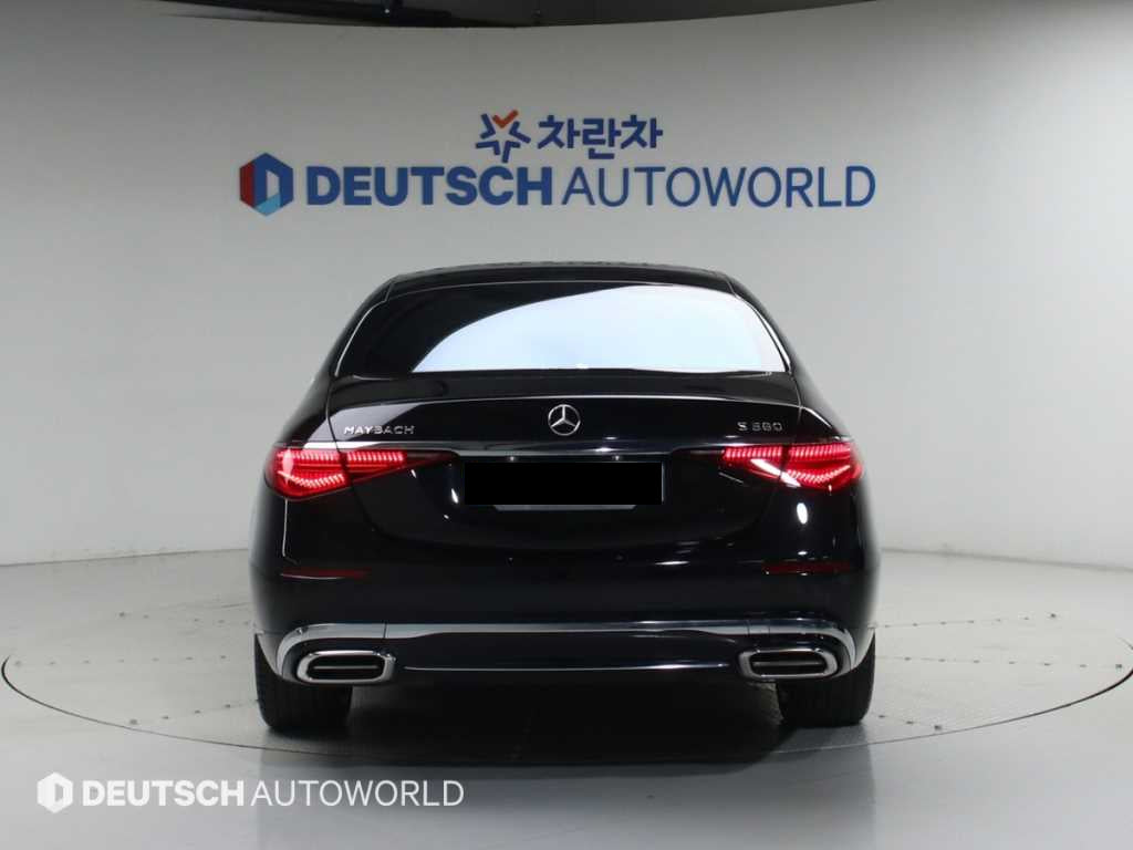 Mercedes-Benz S-Class — photo 04