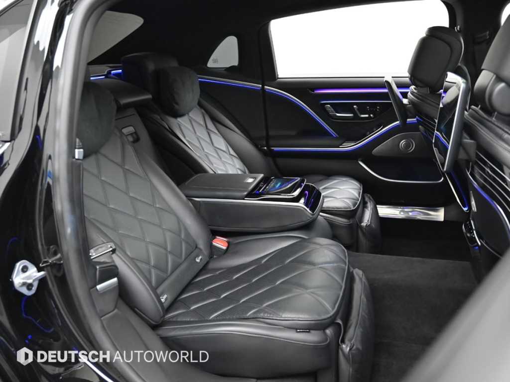 Mercedes-Benz S-Class — photo 12