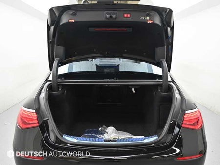 Mercedes-Benz S-Class — photo 19