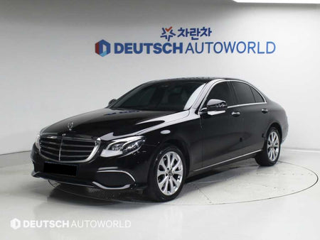 Mercedes-Benz E-Class — photo 01